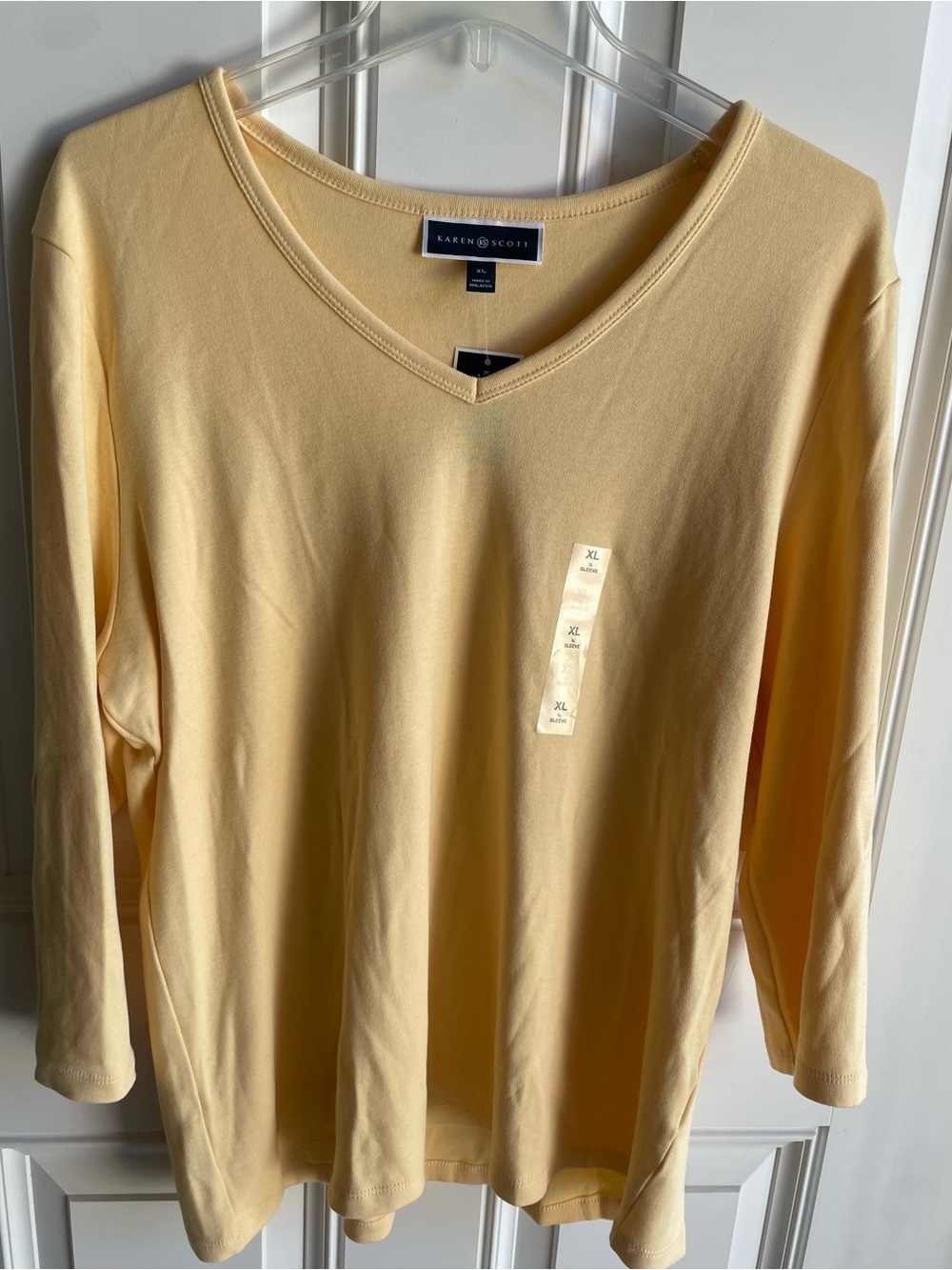 Karen Scott Lightweight V-Neck Long Sleeve Top in Pale Yellow